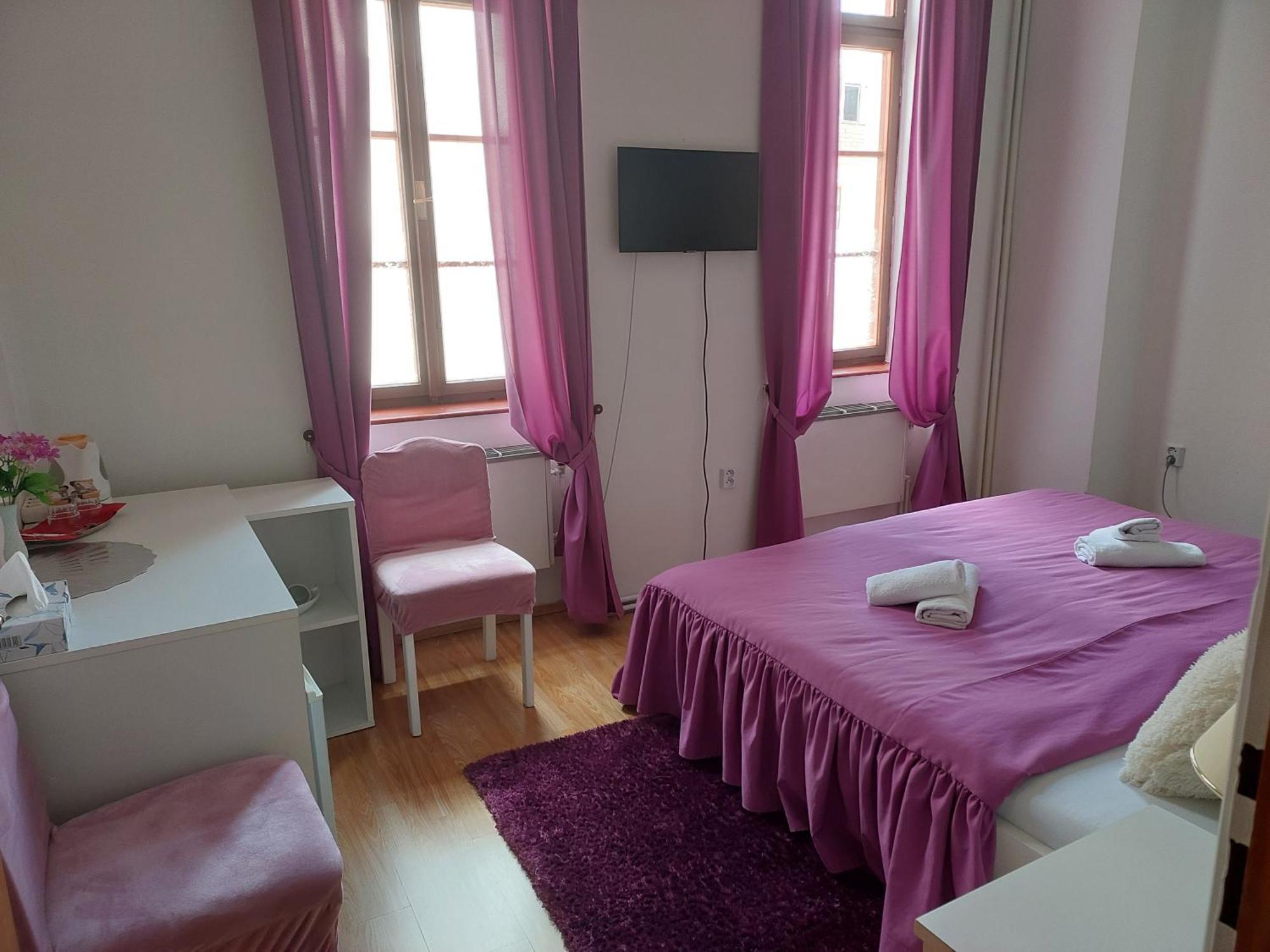 Hotel Asila Karlovy Vary Kültér fotó